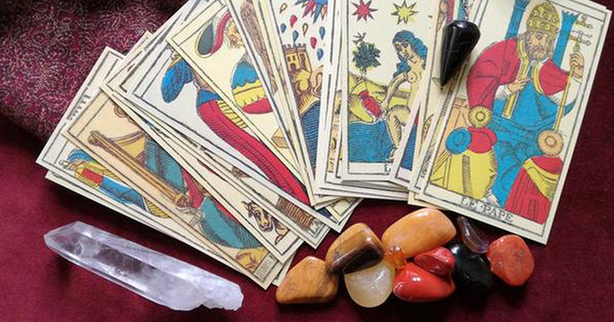 Can tarot reading help us find happiness?